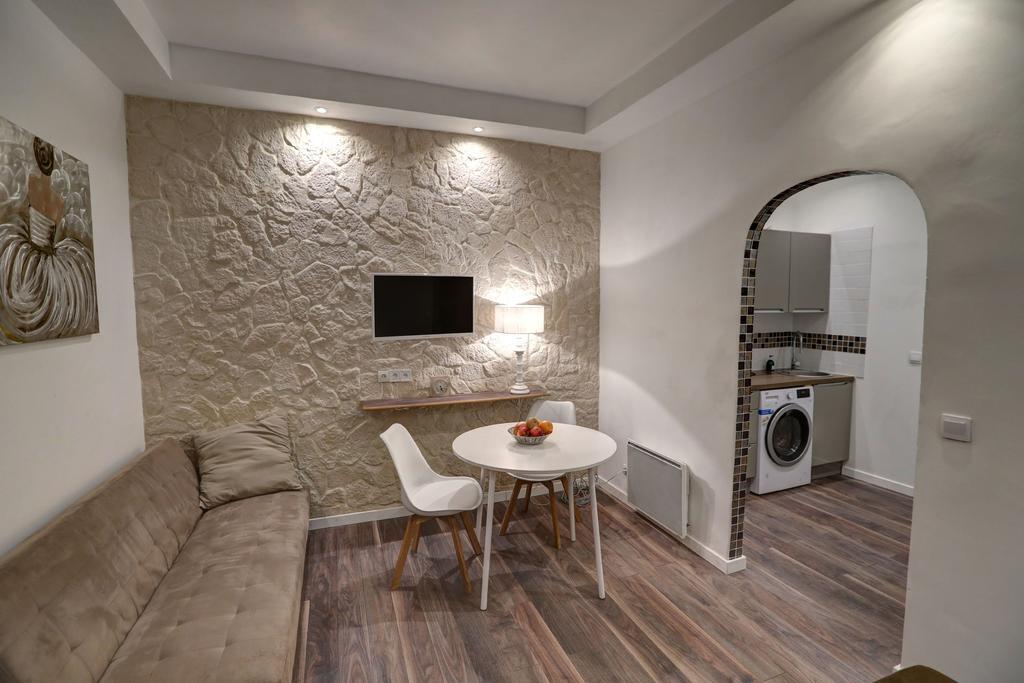 Contrast Luxapart 3 Min Mc Casino Beausoleil Buitenkant foto